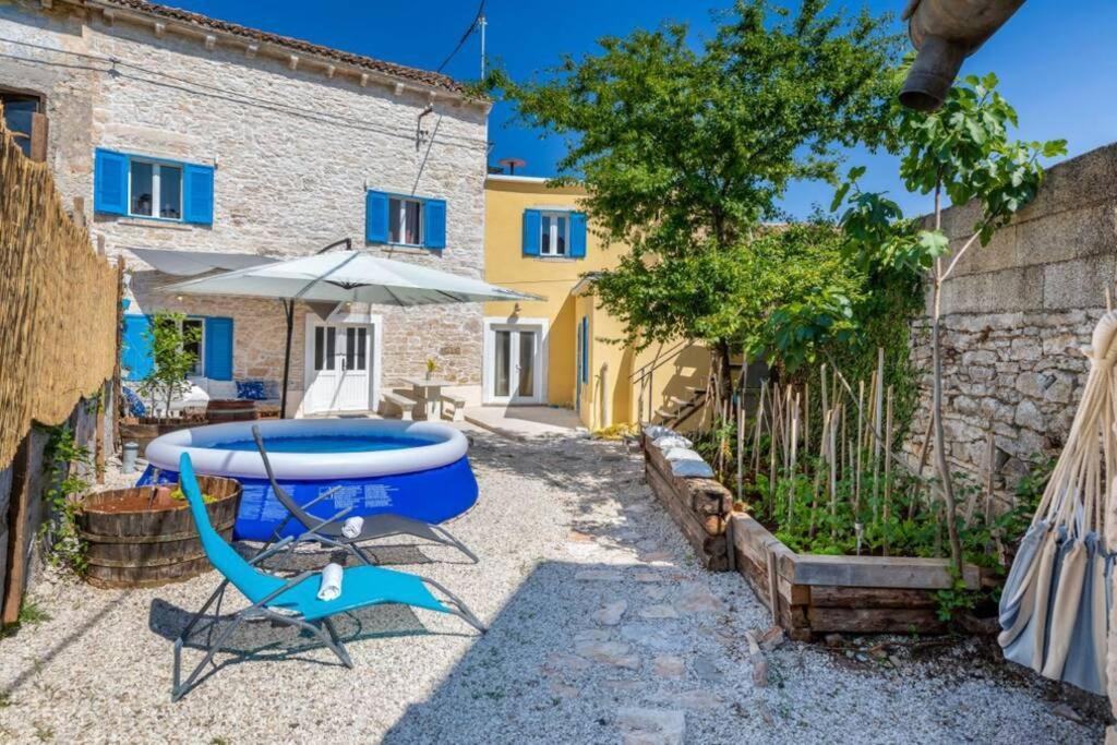 Casa Di Pietra Matelici Villa Divšići Dış mekan fotoğraf