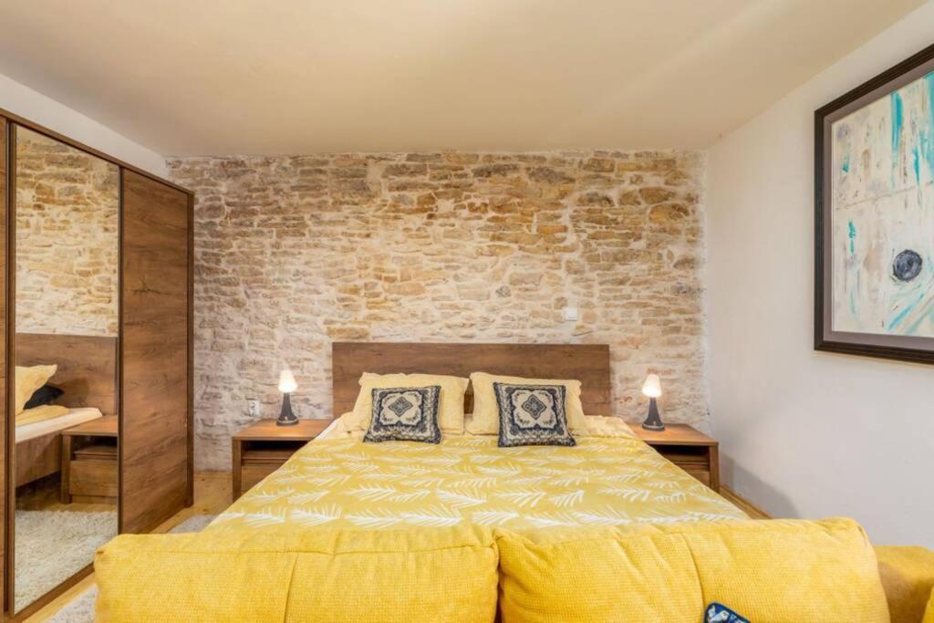 Casa Di Pietra Matelici Villa Divšići Dış mekan fotoğraf