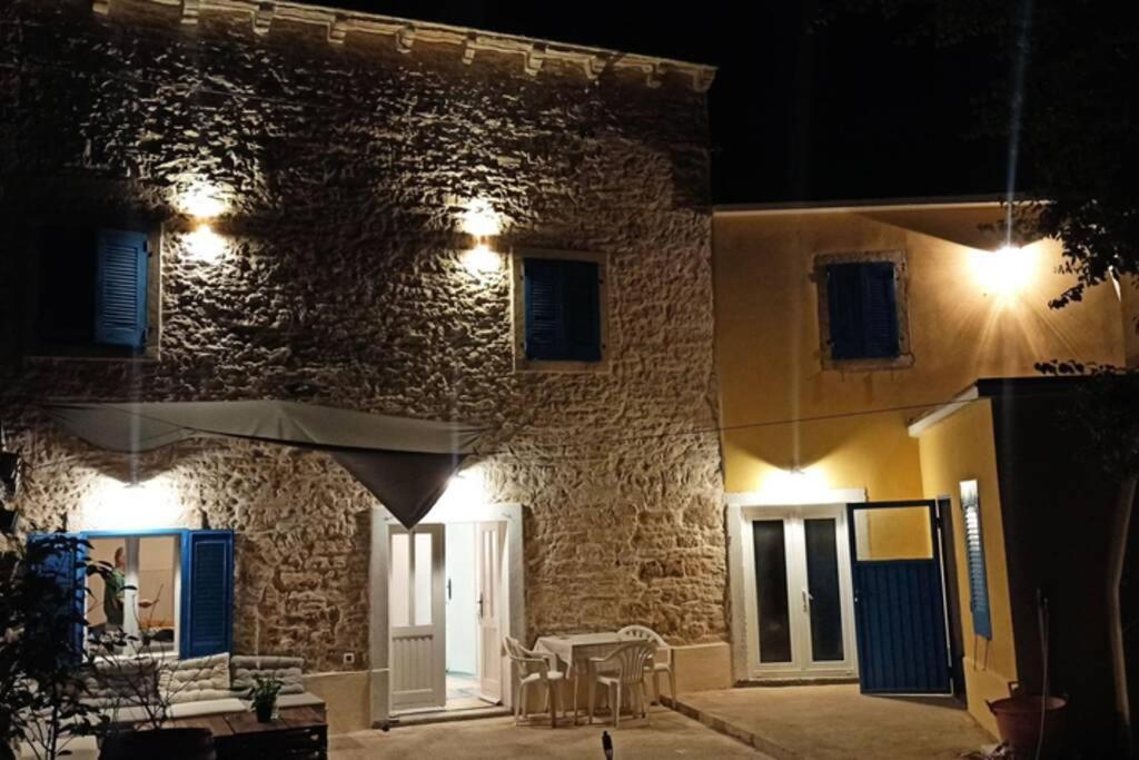 Casa Di Pietra Matelici Villa Divšići Dış mekan fotoğraf