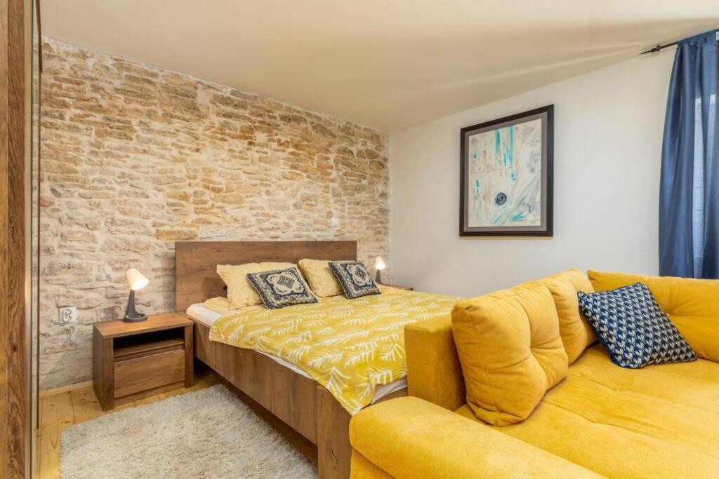 Casa Di Pietra Matelici Villa Divšići Dış mekan fotoğraf