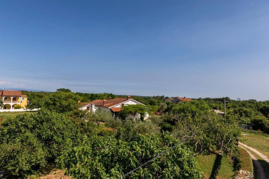 Casa Di Pietra Matelici Villa Divšići Dış mekan fotoğraf